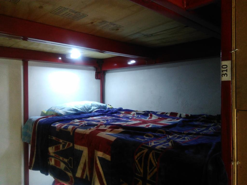 تولوكا Hostal Avante المظهر الخارجي الصورة