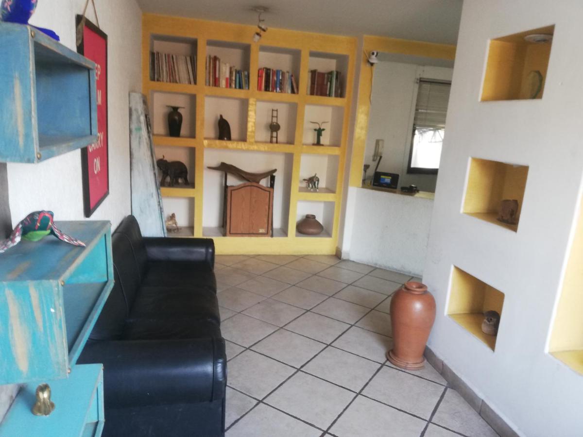 تولوكا Hostal Avante المظهر الخارجي الصورة